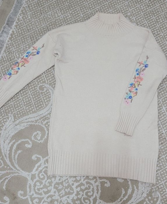 Кыска жемперлер, отдам даром