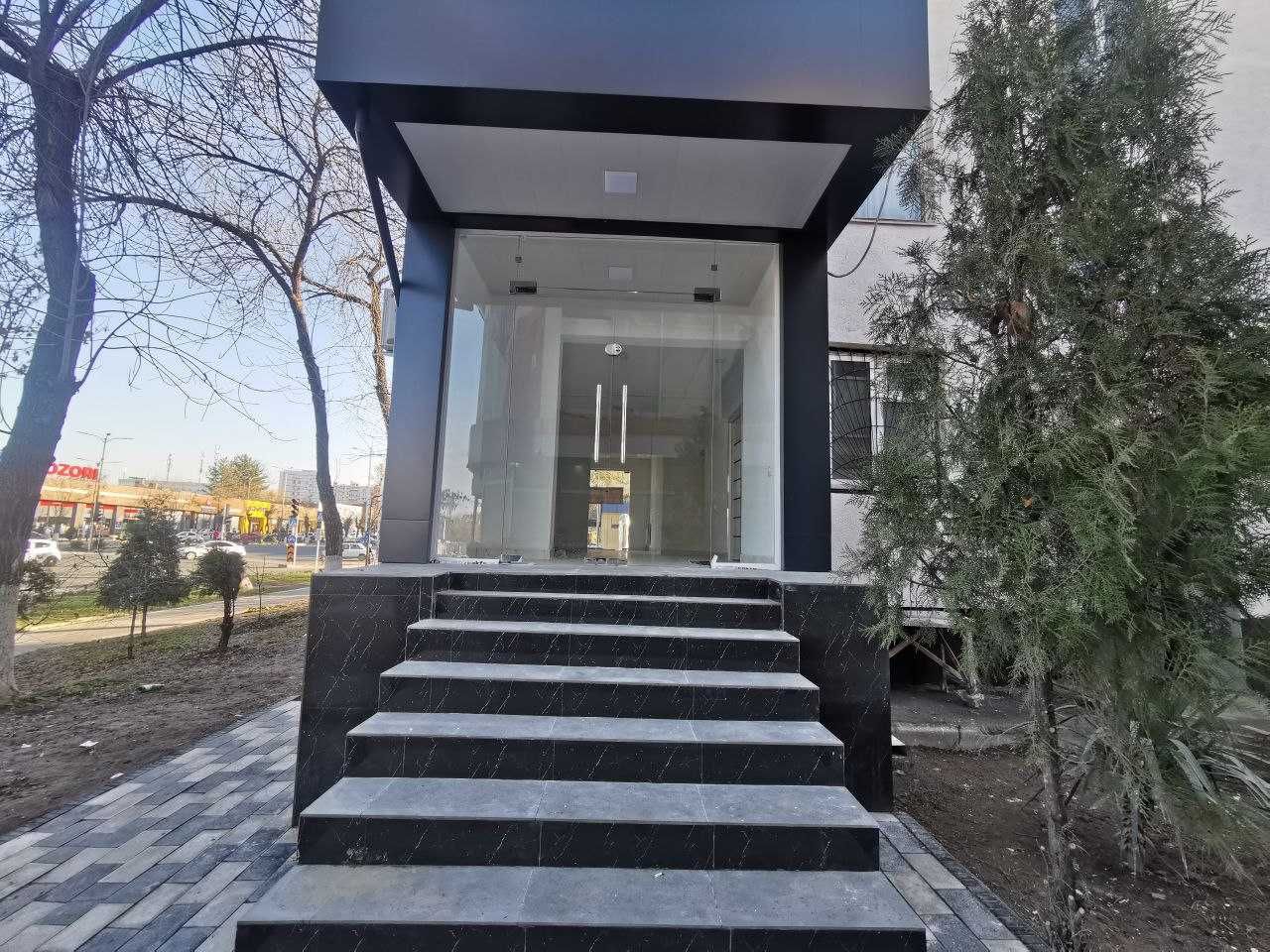 Продается нежилое помещение вдоль дороги Учтепа оутлет