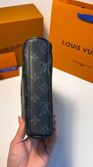 Geantă pentru bărbați Louis Vuitton piele 11340-1