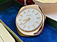 Одни из самых редких золотых часов марки РАКЕТА "Ажурная"