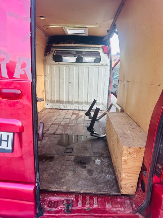 Vând Renou master !