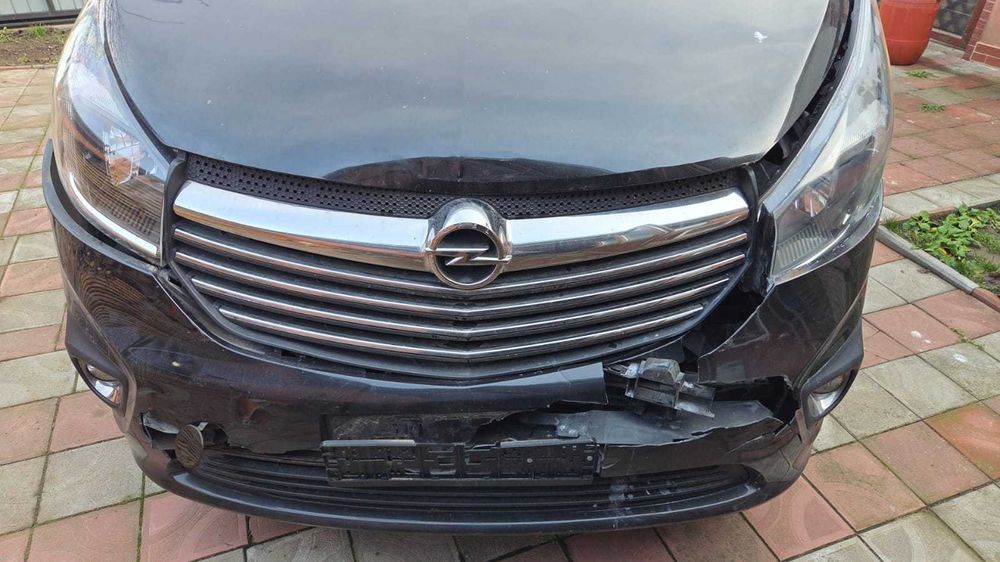 opel vivaro 5 locuri 1.6d 2015 avariat