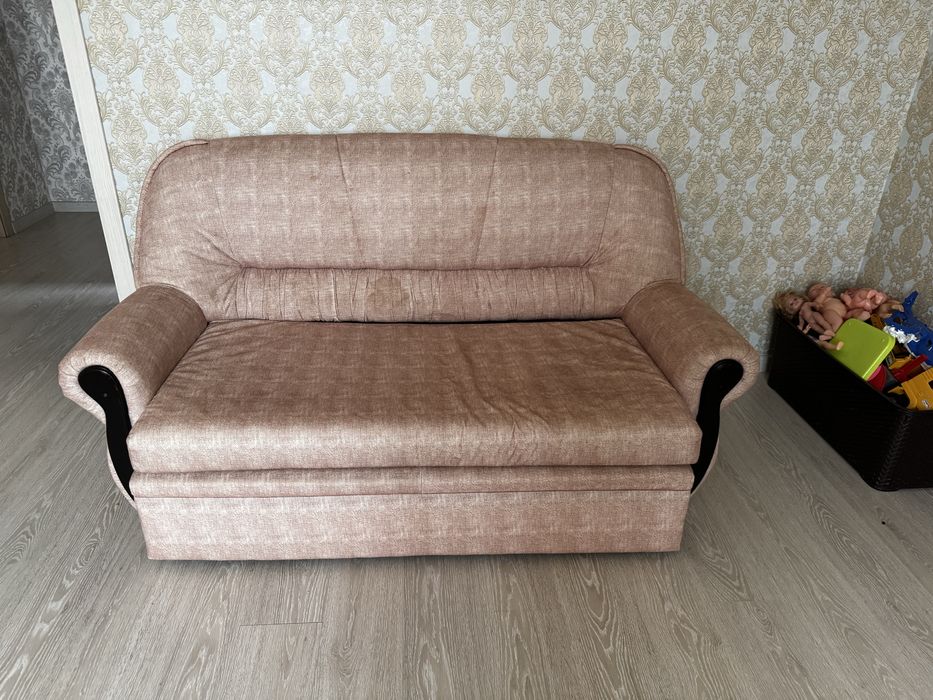 Продам мягкий диван