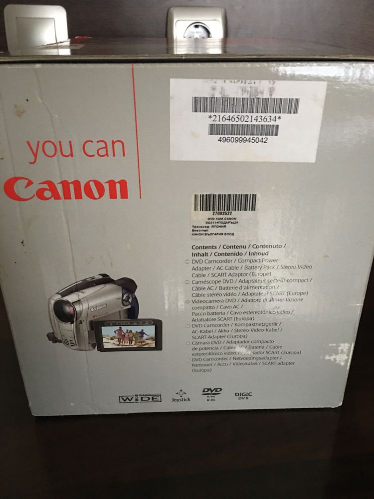 Цифрова видеокамера Canon DC211