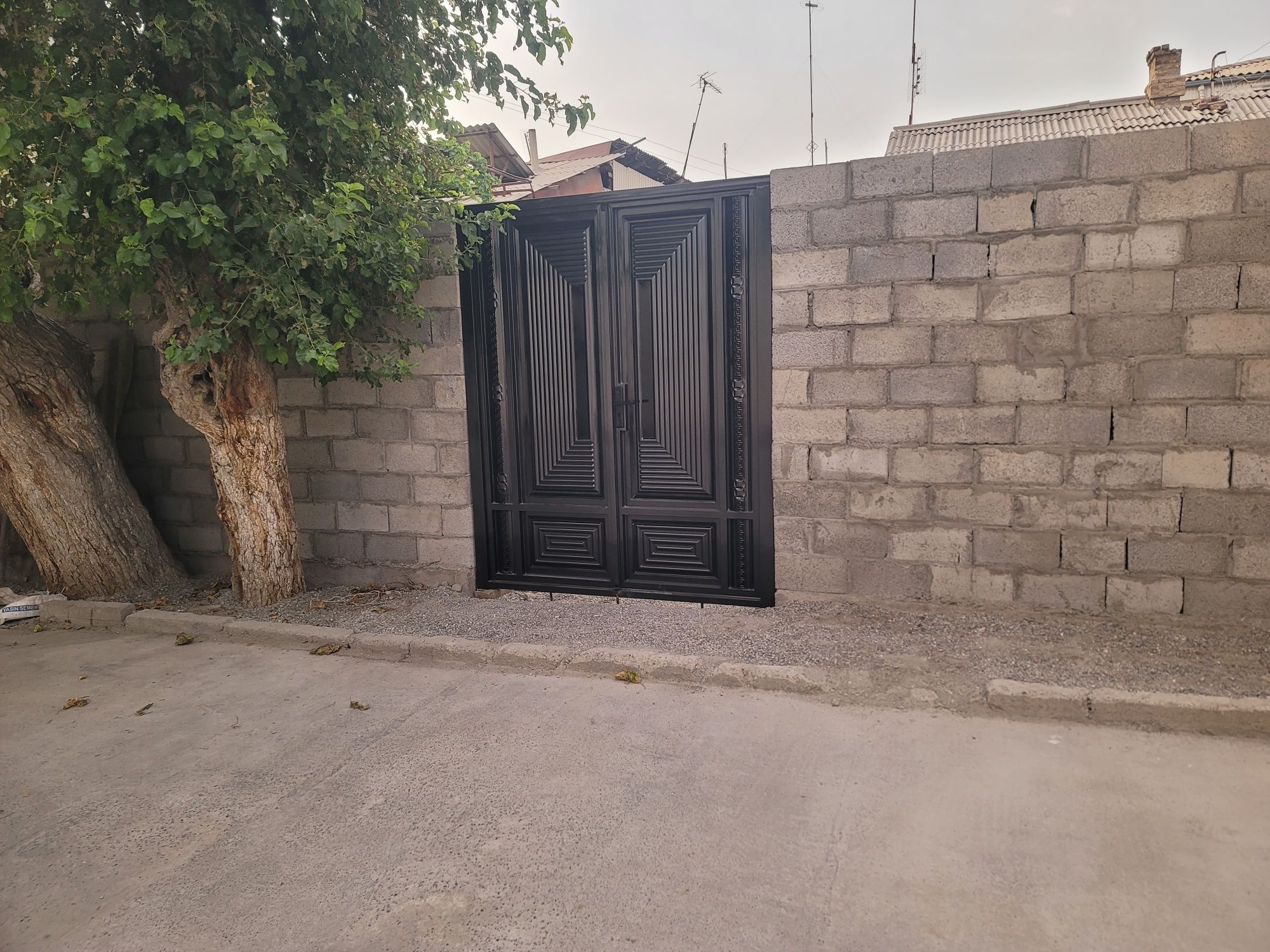 Уй сотилади 2 сотик