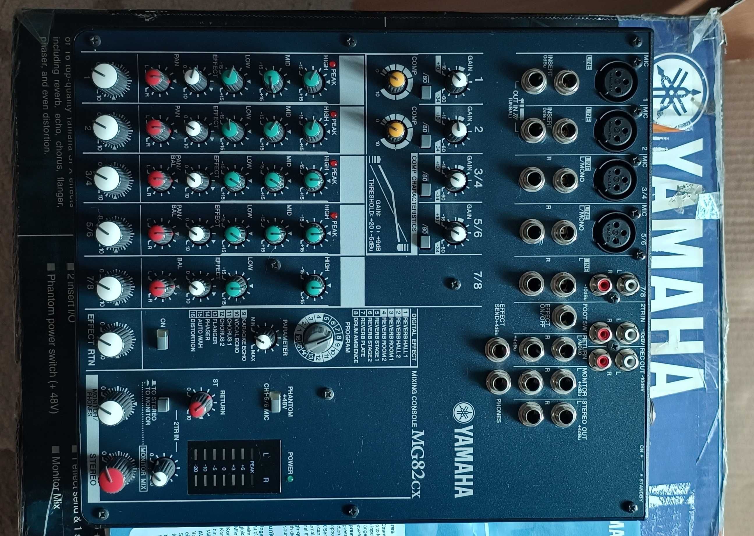 Vand mixer audio YAMAHA MG-82CX in stare impecabila