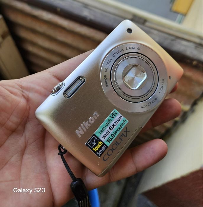 Nikon Coolpix цифровой фотоаппарат