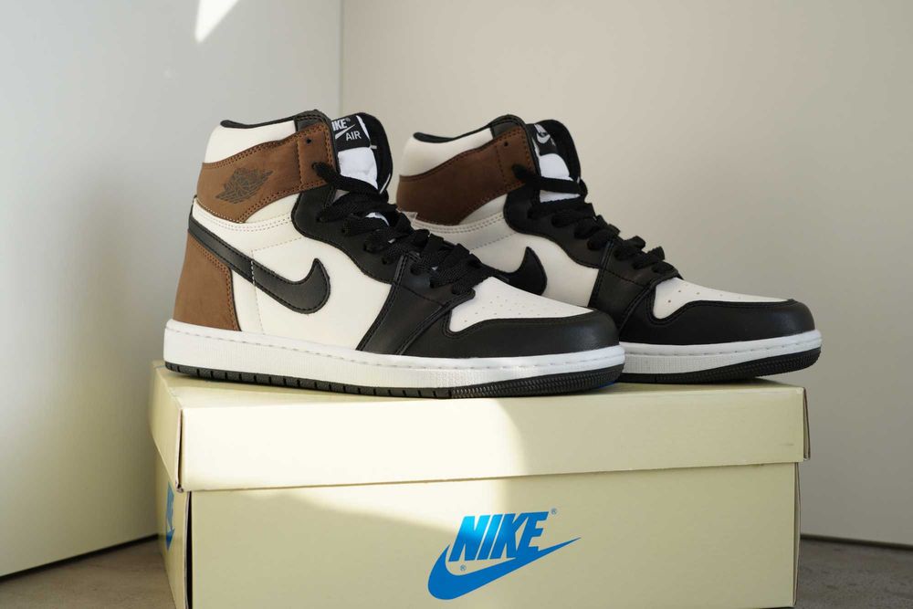 Adidasi JORDAN 1 Retro High OG Black Toe, Patent Bred, Mocha, Obsidian