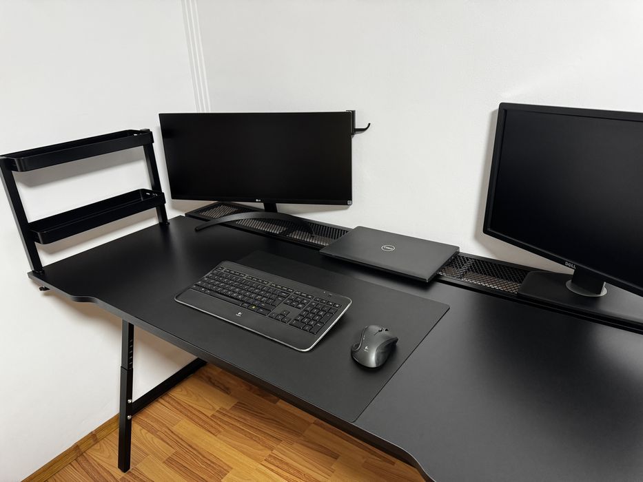 Vand birou Ikea 160x80 in stare foarte buna