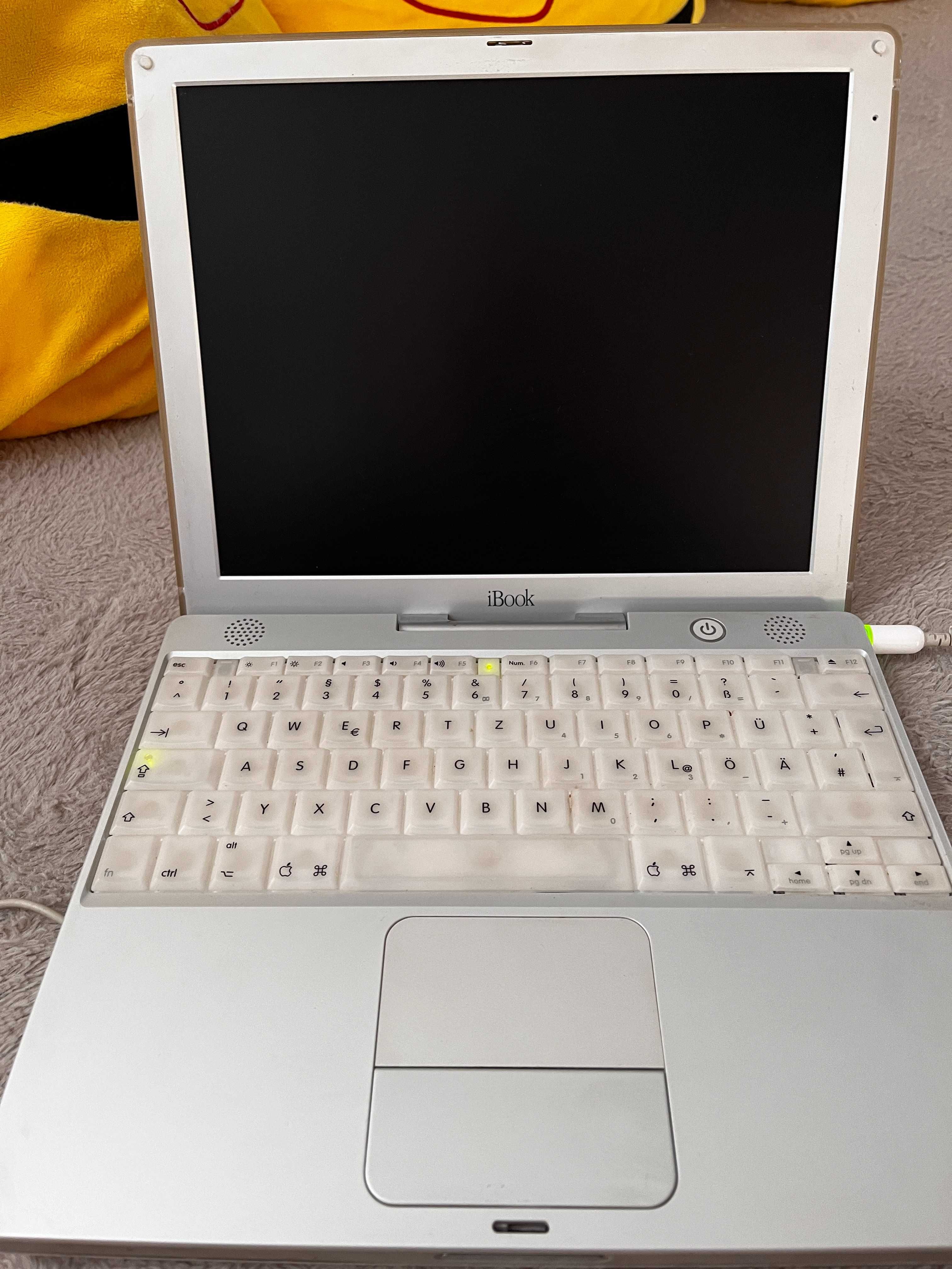 Apple iBook G3 600MHz  retro colectie perfect functional