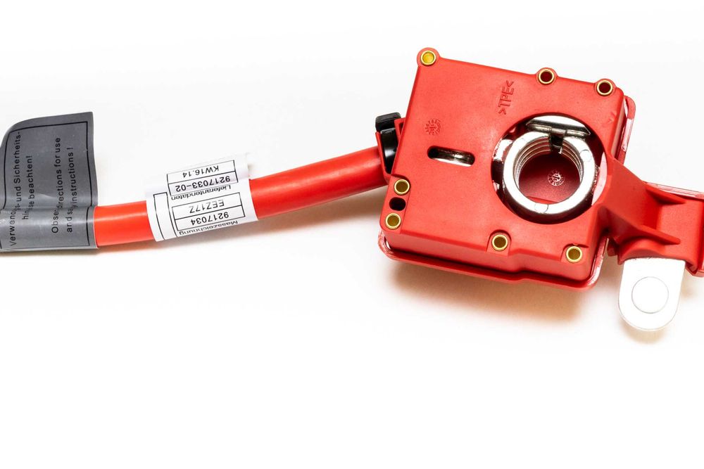 Cablu baterie,borna BMW F10 F07 F06 F12 F13 E82 E90 F01 F30 E60 X3 F25