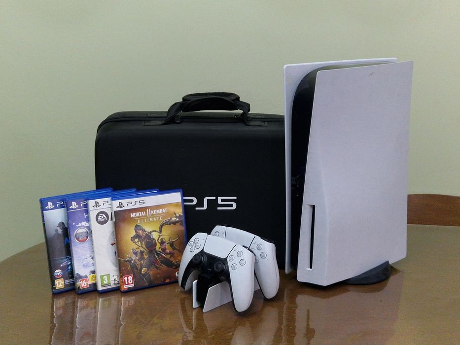 Продам Playstation 5 1TB с 2 джойстиками