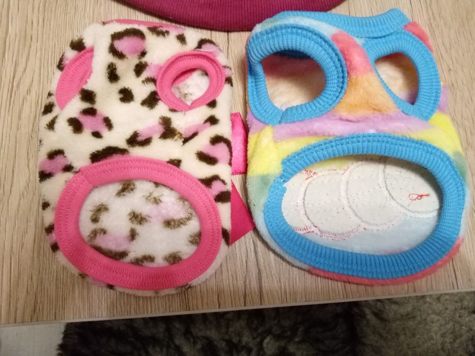 Продавам дрешки за мини кученца