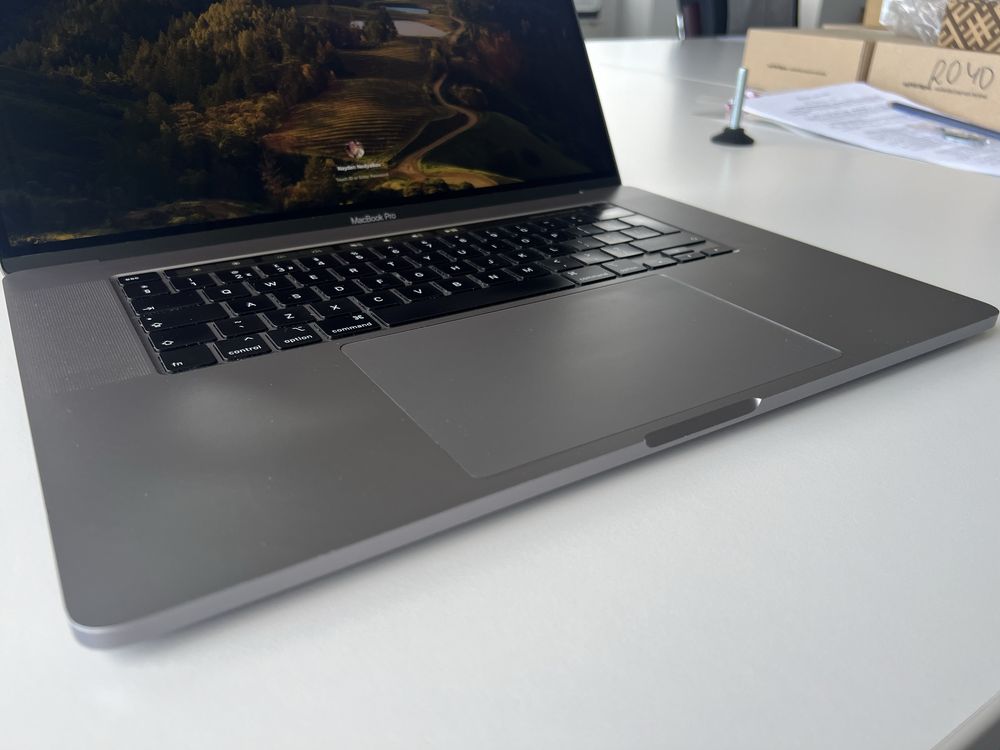 Macbook Pro 16” 2019 Core i9, 1TB