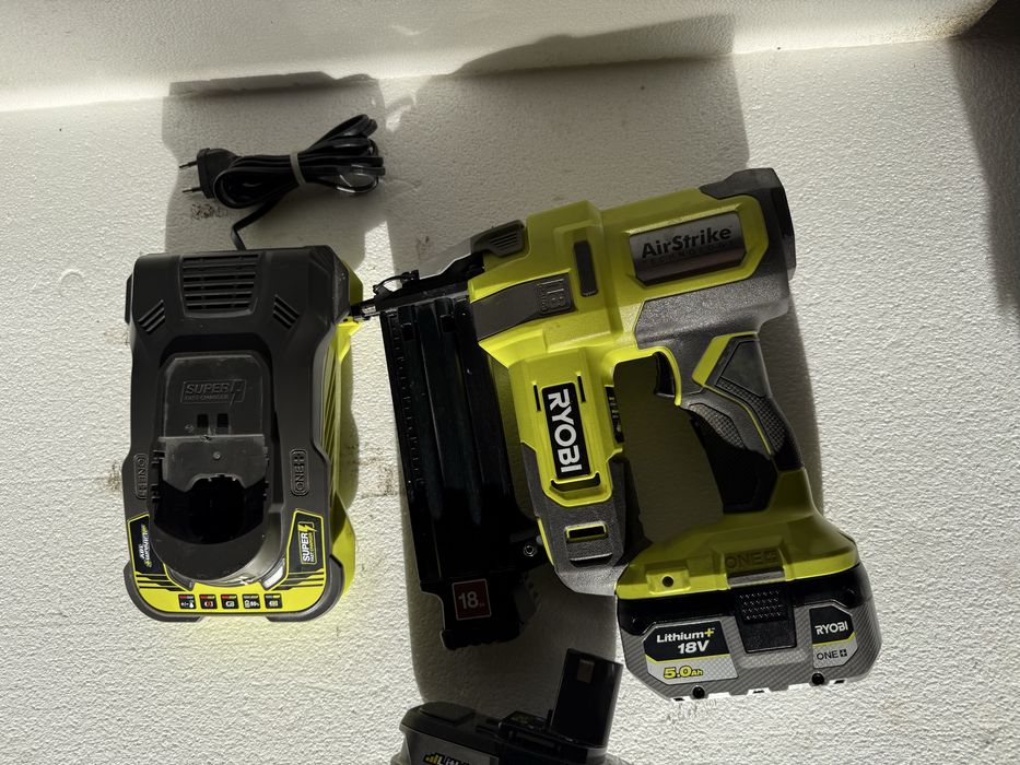 Pistol cuie lemn Ryobi R18GN18 15-50mm 2Ah 18V