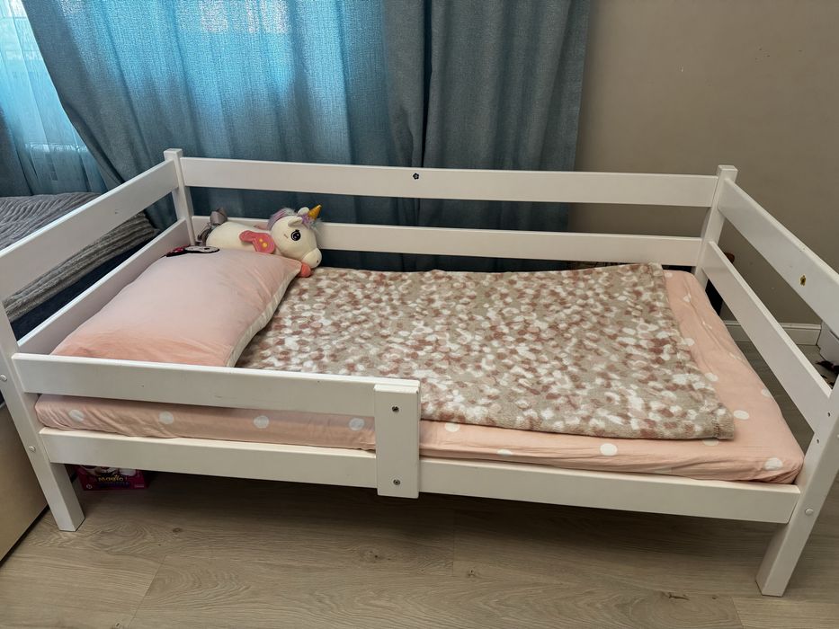 Продам детскую кроватку