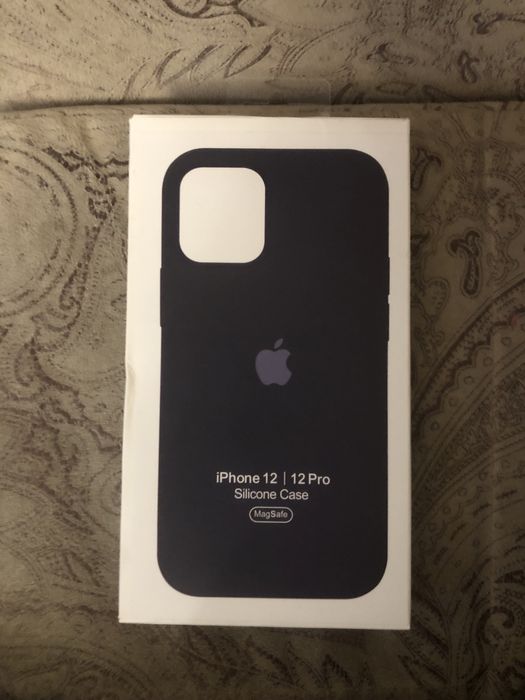 Чехол на Iphone 12/ pro