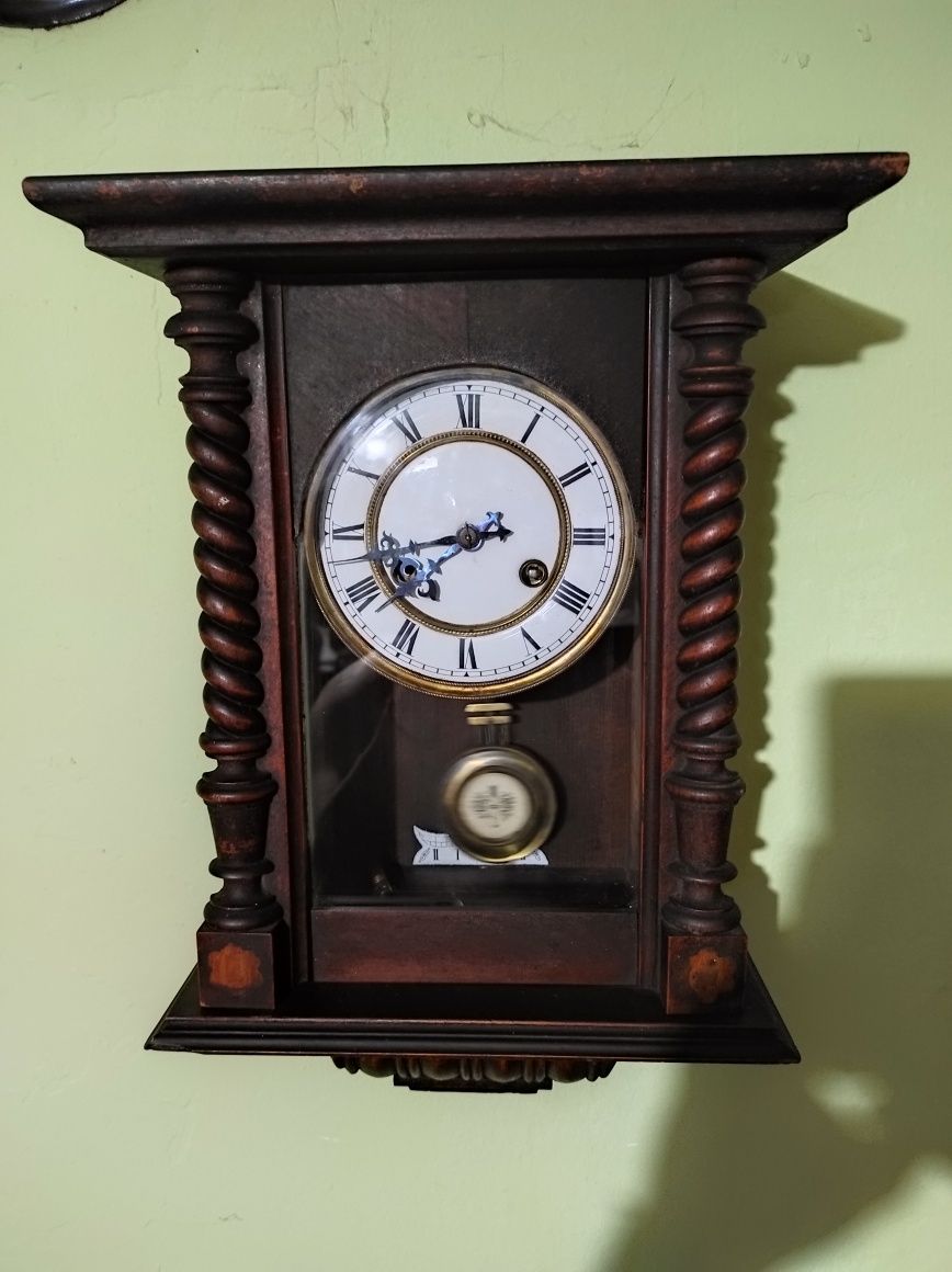 Немски Стенен Механичен Часовник Junghans