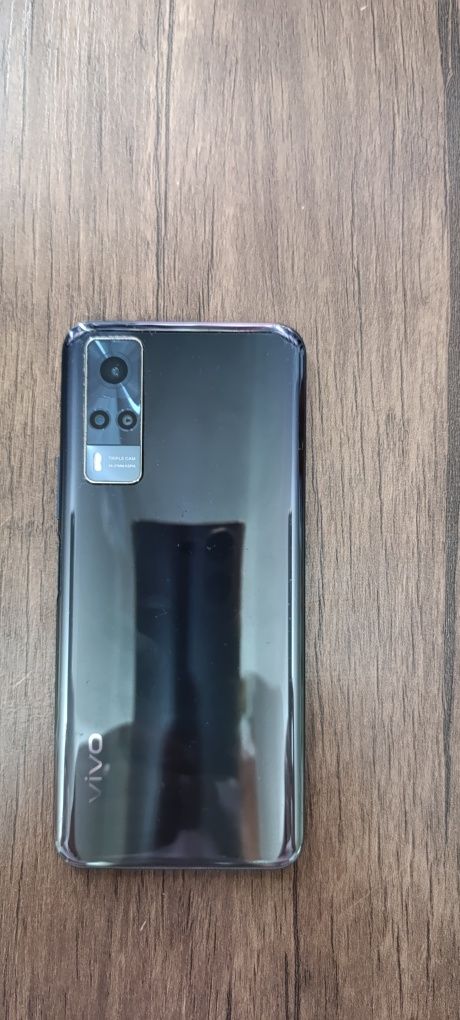 Продаю свой смартфон Vivo Y31, б/у.