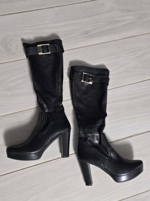 Cizme dama ,38,pret 120 lei ,stare foarte buna