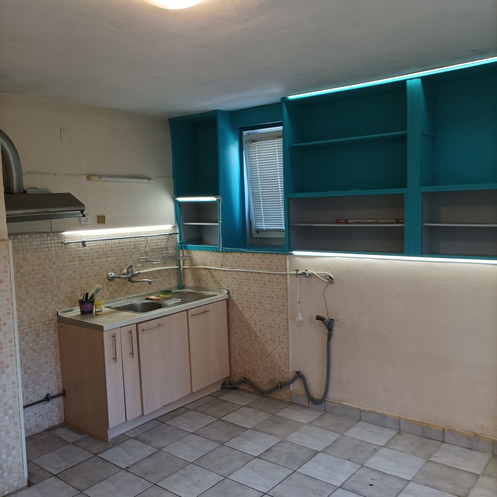 Дава се под наем Къща в с. Бистрица, Област София-град - 180 кв.м за 1020 € - Снимка #14
