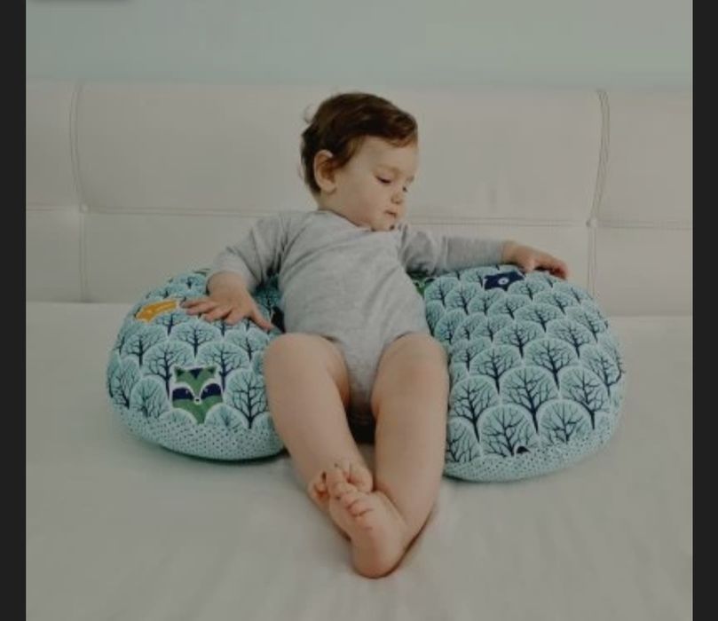 Perna pentru alaptare multifunctionala 3 in 1 Kidizi Celia Galaxy Grey