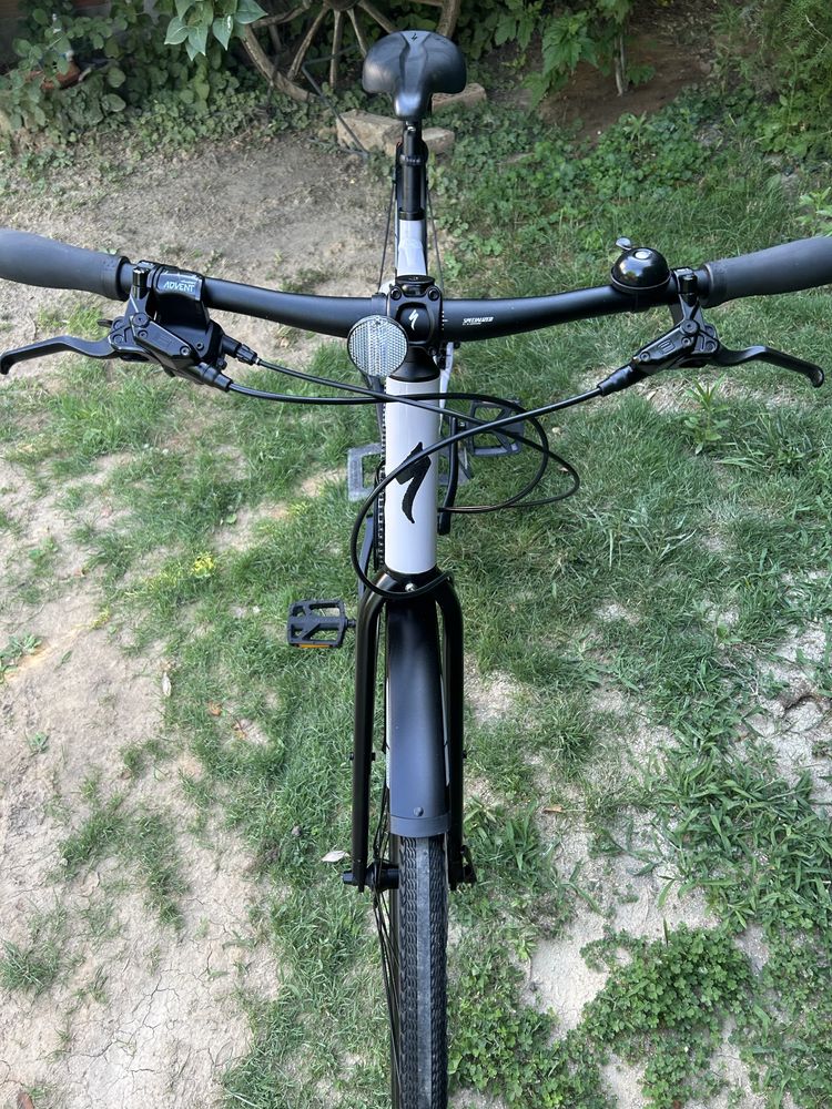 Specialized Sirrius X 28 цола 1*8 ск.Advent