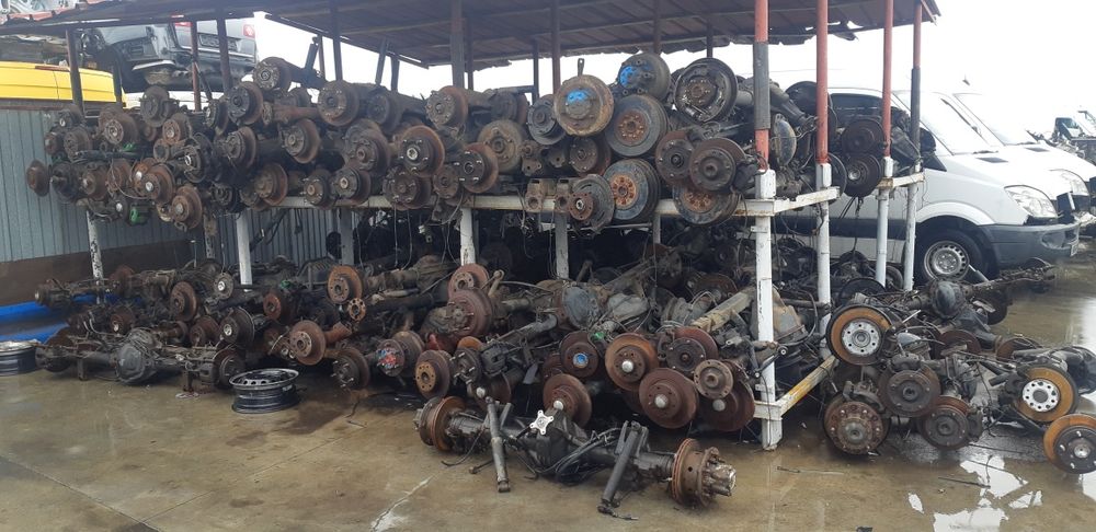 Punte spate Mercedes 516 , 313 , 515, dezmembrari autoutilitare