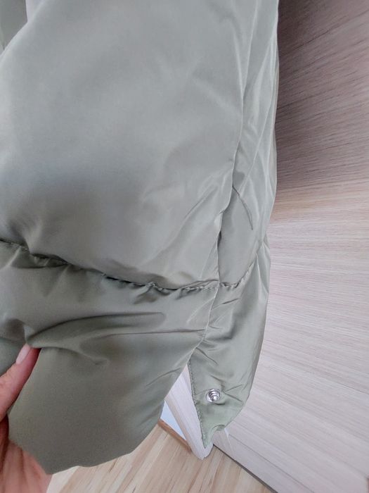 Geacă cu glugă nouă