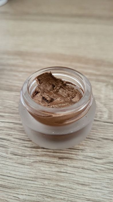 Fard de pleoape cremos