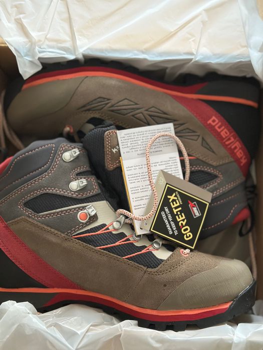 Bocanci Kayland, noi cu garantie, mărimea 38.5