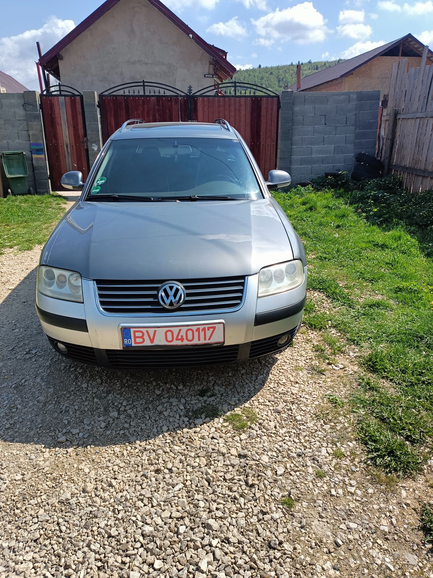 Volkswagen Passat 2.5 diesel.