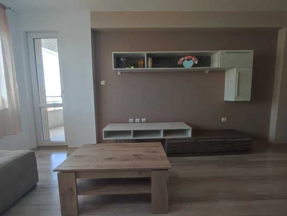 Дава се под наем Двустаен апартамент в Бургас, Славейков - 62 кв.м за 325 € - Снимка #3
