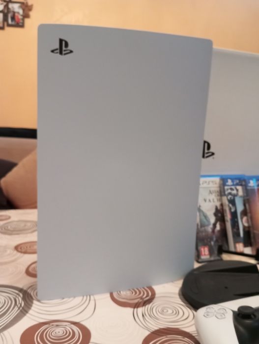 Плейстейшън  5 ..