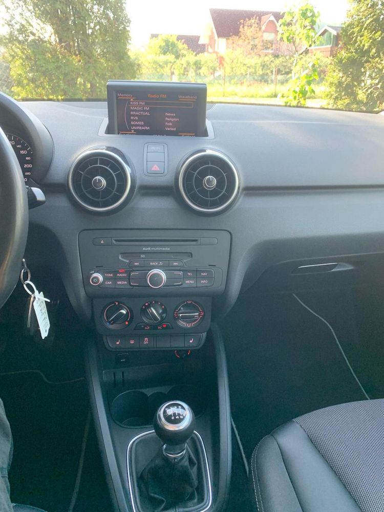 Audi A1  S line ambition diesel 2.0TDI 143cp 2013