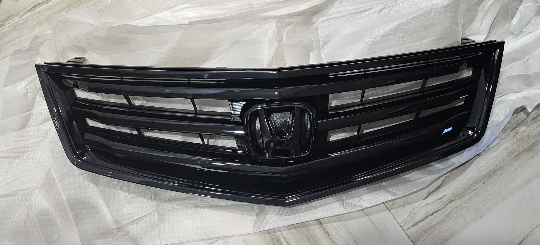 Предна решетка за Honda Accord 8