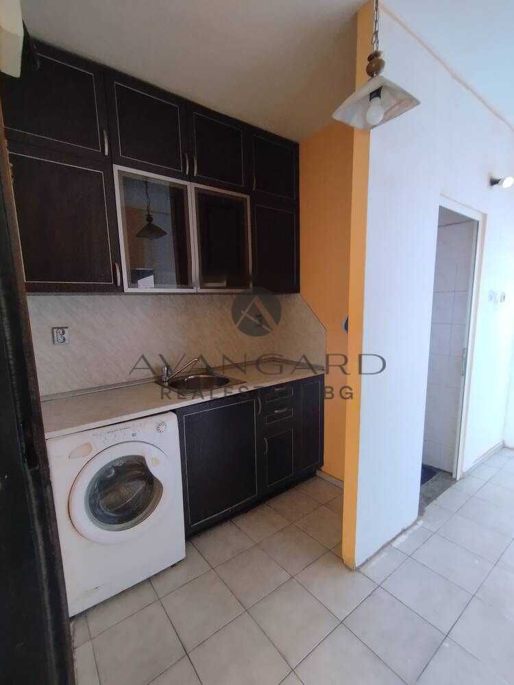 Продава се Тристаен апартамент в Пловдив, Кючук Париж - 65 кв.м за 1436 €/кв.м - Снимка #6