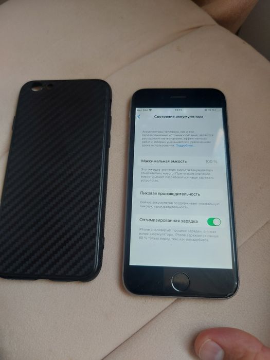 Айфон 6s 32гб все работает.