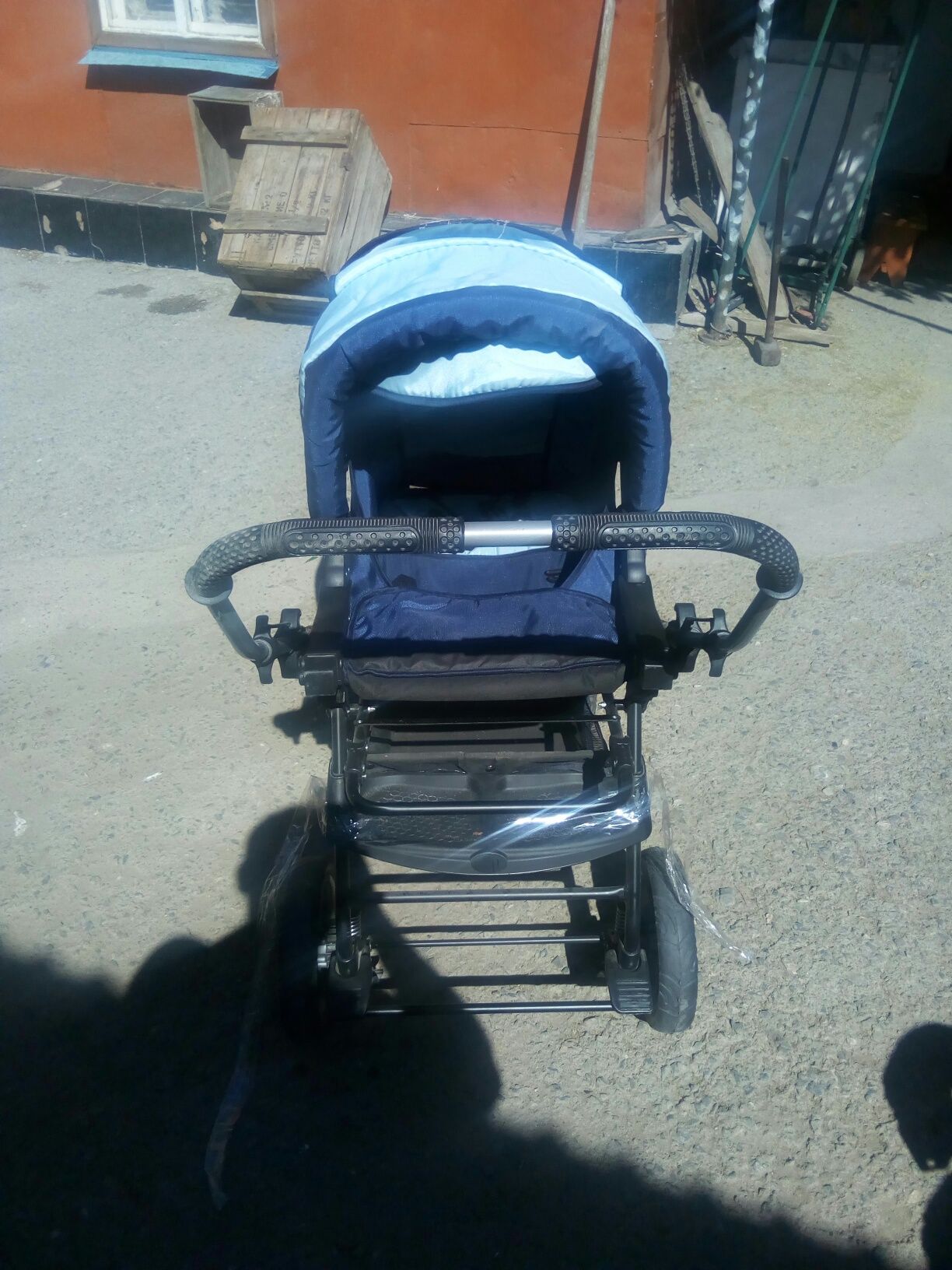 Продам детские коляски.