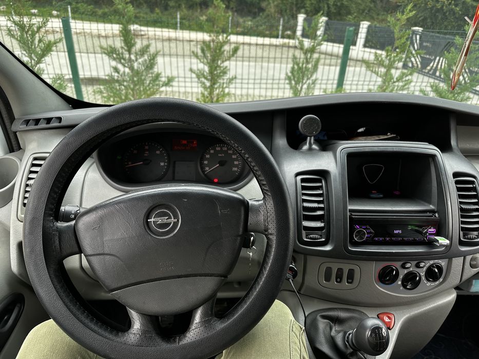 Opel Vivaro 2.0 CDTI 2011