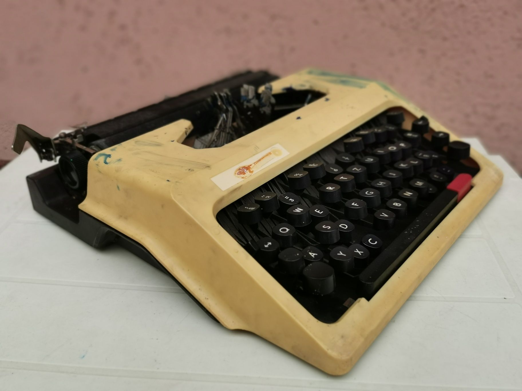 Masina de scris CELLA ROBOTRON S1003