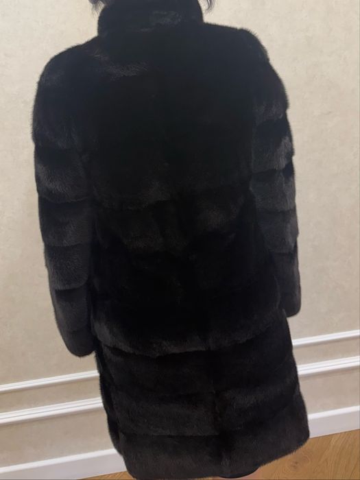 Продам шубу норковую