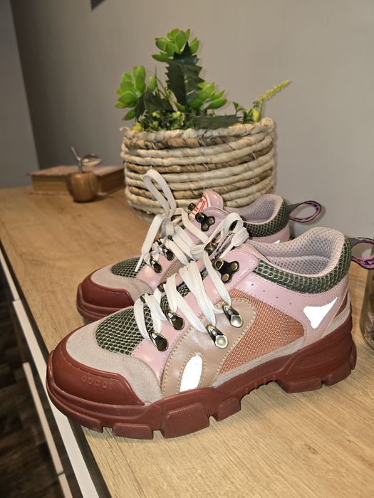 Сандали и обувки 36 и 37 номер gucci dior ,liu jo,UGG ,patrizia pepe
