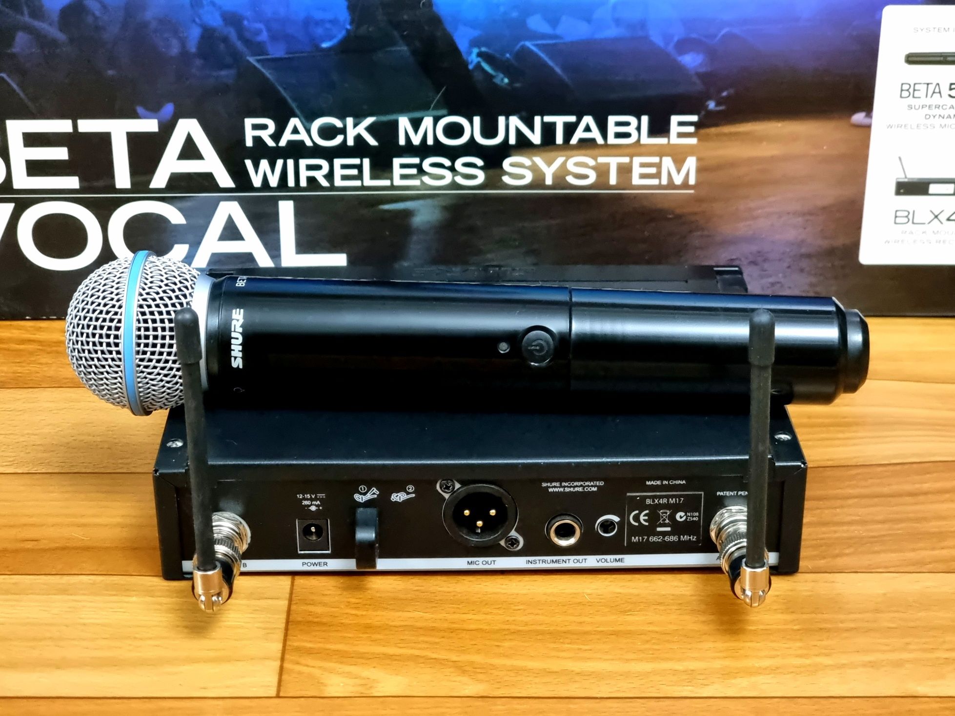 Вокальный радиомикрофон SHURE BLX24RE/BETA58 M17
