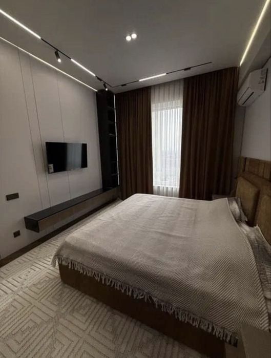 Сдаёдся 2х ком кв в ройоне Аэропорт ор. Юксалиш супер!