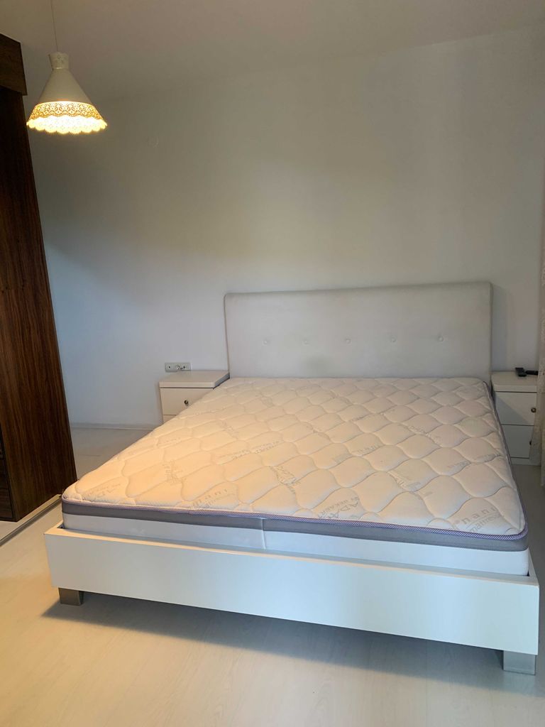 Дава се под наем Тристаен апартамент в Карлово - 100 кв.м за 510 € - Снимка #7