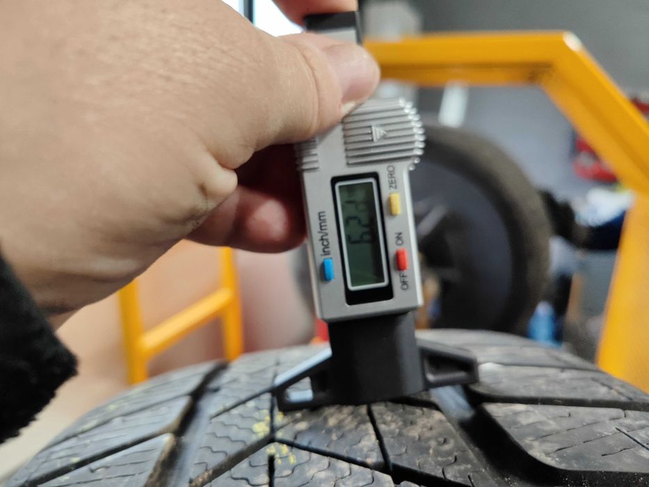 4бр.зимни гуми 225/40/18 Pirelli