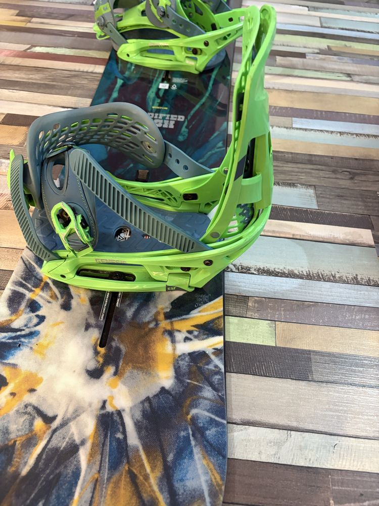 Snowboard Burton Modified Fish 151 si legaturi