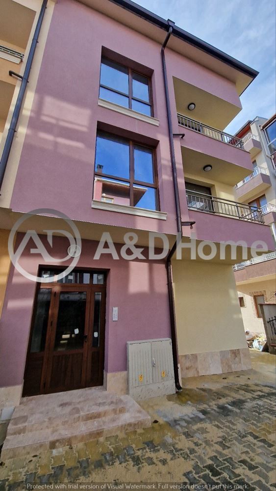 Продава се Двустаен апартамент в Несебър - 84 кв.м за 989 €/кв.м - Снимка #3