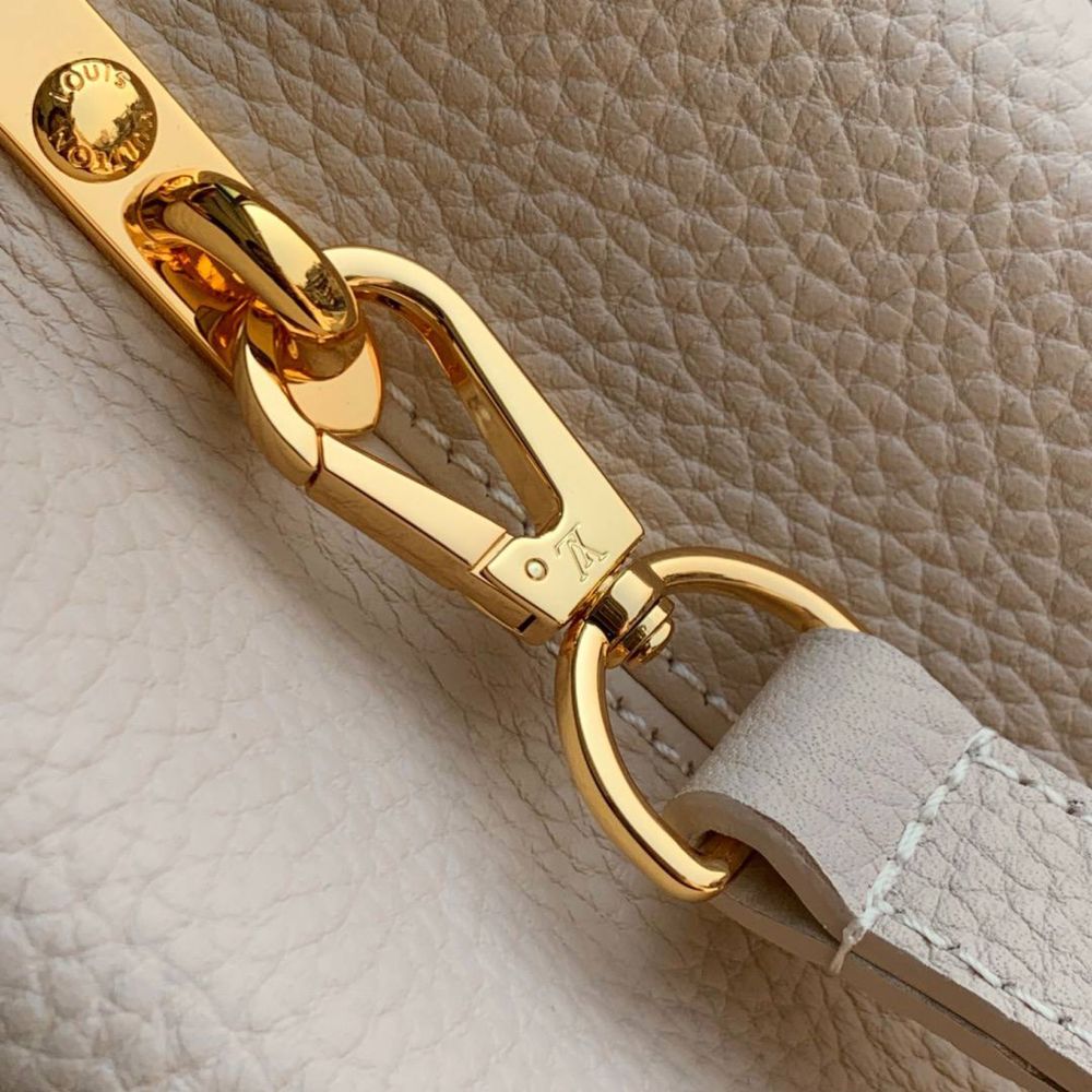 Geanta Louis Vuitton Capucines Taurillon
